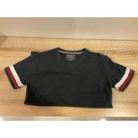 ราคา เสื้อยืดสีดำ เบอร์ M สีดำ (22160526020)