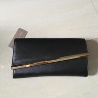 ราคา Preloved Charles และ keith clutch ของแท้ (17542666528)