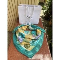 ราคา ผ้าพันคอ ผ้าคลุม Christian Dior แท้ 100% มือสอง (10625074101)