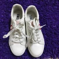 ราคา รองเท้าผ้าใบ cop fred perry sz.37 ส้น 1 นิ้ว สภาพดี (168104559)