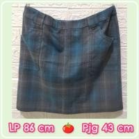 ราคา TOM TAILOR - กระโปรงสั้นลายสก็อตสีกรมท่า (55253454454)