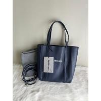 ราคา Used once Balenciaga everyday xxs tote y.22 (19691492973)