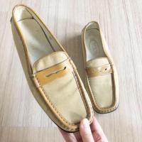 ราคา รองเท้าแบรนด์มือสอง TOD’S made in Italy authentic% size38 (1555796698)