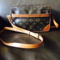 ราคา กระเป๋าหลุยส์ Louis Vuitton Trocadero มือสองของแท้•ส่งฟรี (452795364)