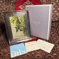 ราคา กรอบรูปโลหะชุบเงิน VERAWANG WEDGWOOD มือสองจากญี่ปุ่น สาย Classic สไตล์โลหะเงิน ที่จะมีด่าง คล้ำบ้างตามอายุ (56605772347)