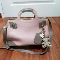 ราคา กระเป๋าหนังแท้ยี่ห้อ THAMES มือสองสภาพ 80% ของแท้100% (1707346076)