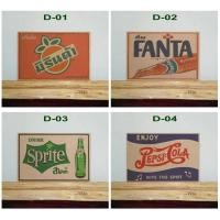 ราคา ภาพโปสเตอร์ไม้ โฆษณาเก่า ป้ายไม้ ภาพวินเทจ ชุดที่ 4 (2635475096)