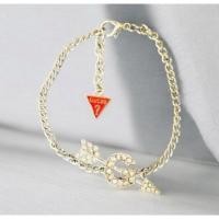 ราคา สร้อยข้อมือ Guess สีเงิน (9656507814)