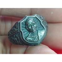 ราคา แหวนหลวงพ่อพานวัดโป่งกะสัง รุ่นสร้างวิหาร ปี 59 (27242640543)