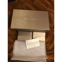 ราคา กล่อง bvlgari ของแท้100%จากช้อปคะพร้อมการ์ดตามภาพ กระดาษไขรองกระเป๋า เป็นกล่องใส่กระเป๋าคะ ขนาด4.5x8x2”นิ้วใหม่คะ (24622341909)