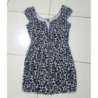 ราคา เดรสสั้นเข้ารูป ลายเสือ งานป้ายมือสอง (5008808051)