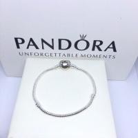 ราคา สร้อยข้อมือแบรนด์เนม (1380501743)