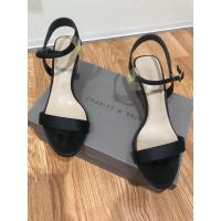 ราคา CHARLES&KEITHรองเท้าส้นสูง/สีดำ/รัดส้น⚫️ (28134781669)