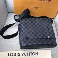 ราคา New Lv District Pm Monogram Eclipse Canvas (3716023289)