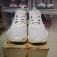 ราคา Nmd r1 pk japan triple white มือสองของแท้ 100% (7618808813)