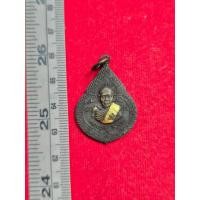 ราคา เหรียญหยดน้ำหลวงปู่ทิม วัดละหารไร่เนื้อทองแดงรมดำ สังฆติทองคำแท้ (43667840934)