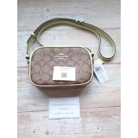 ราคา กระเป๋าสะพายข้าง COACH Mini Jamie Camera Bag In Signature Canvas สายเขียว (ครอสบอดี้) (19051437808)