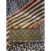 ราคา พร้อมส่ง**Used LV Pochette Twin GM Shoulder bag (20727577830)