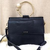 ราคา DAPHNE Corssbody bag กระเป๋าสะพายข้างมือสอง แบรนด์แท้ (29904398341)