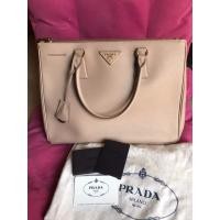 ราคา Sold กระเป๋า Prada Saffiano Lux ไซส์33 ปี2016 สีcameo แท้ (16768053667)