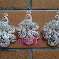 ราคา เข็มกลัดนกยูง******* (50106797348)