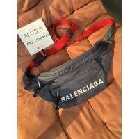 ราคา balenciaga คาดอก มือสอง ใช้งานสีซีด (24109720282)