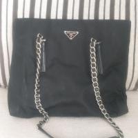 ราคา กระเป๋าสะพาย ยี่ห้อ Prada #สินค้ามือสอง (7315974784)