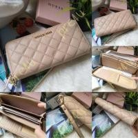 ราคา Michael Kors Jet Set Travel Quilted-Leather Continental Wristlet Wallet in Bisque (21032273217)