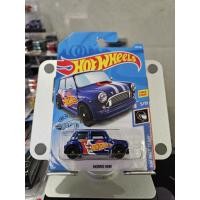 ราคา Hot Wheels Morris Mini Model Car (การ์ดริ้วรอย) (29111102318)
