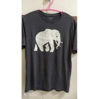 ราคา เสื้อยืดแบรนด์เนมมือสอง banana republic ลายช้าง สีเทาดำ สภาพดีมาก (10040647691)