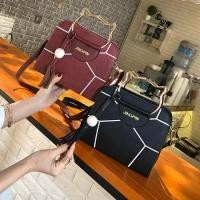ราคา TK Fashion shop พร้อมส่ง กระเป๋าสะพายหูหิ้วแมว ลายหินอ่อน อะไหล่ทอง (773223250)