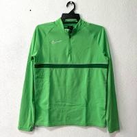 ราคา เสื้อกีฬามือสอง NIKE สีเขียวแขนยาว แท้ (25845577259)