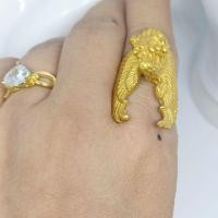 ราคา แหวนทองเหลืองโบราณชุบเศษทอง size 58 ลักษณะรูปแบบนกอินทรีย์แบบแหวนทรงอาวุธ(ไว้ป้องกันตัว) (40767910163)