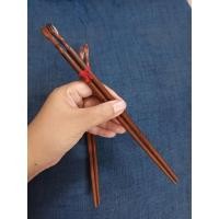 ราคา ช้อนตะเกียบทำจากไม้พยุง เซท4 คู่ (21482725658)