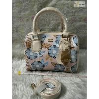 ราคา กระเป๋าทรงหมอน แบรนด์pimmyพิมมี่แท้ทรงหมอน❎sale❎ (1615268807)