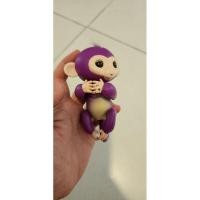 ราคา ของเล่นลิงเกาะนิ้ว มือสอง สีม่วง (19887375570)