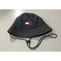 ราคา หมวกบักเก็ต tommy มือสองแท้ ผ้ายีนส์ 790 ส่งฟรี (3717898386)