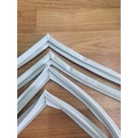 ราคา 0000696 ขอบยาง ตู้เย็น รุ่น SR-F418 (ขอบบน) ขอบยางตู้เย็น ซันโย SANYO (ตู้เย็น 2 ประตู) (8122471794)