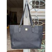 ราคา กระเป๋าแบรนด์DOUBLE.M MILANO(made in Italy) สึดำทรงShoppingหนังSaffiano สภาพสวยใหม่มีของพร้อมส่งนะคะ... (24134164709)