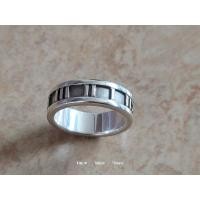 ราคา tiffany & co แหวนเงินแท้ (18380451478)