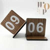 ราคา WOP Store พร้อมส่ง ป้ายเลขโต๊ะ เลขเบอร์โต๊ะ ไม้วอลนัท ป้ายตัวเลขตั้งโต๊ะ ขนาด7.8x7.8 cm มินิมอลสไตล์ (22158961343)