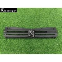 ราคา หน้ากระจัง ของแท้ Peugeot 205 (25095921423)