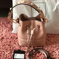 ราคา กระเป๋า lyn ของแท้ 100% สภาพใหม่มาก99% (1904455066)