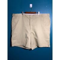 ราคา Dickies Loose Fit 5 Pockets Khaki Shorts ขาสั้น dickies 5 กระเป๋าสีครีม เอวใหญ่ๆ ทรงสวย ผ้าหนาๆ ไม่มีขาดรู (41452179619)