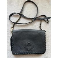 ราคา ส่งต่อกระเป๋าสะพายข้างหนังแท้สีดำ Tory burch สภาพสวยงามขนาดกะทัดรัด (23719091786)