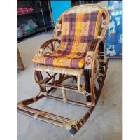 ราคา เก้าอี้โยกหวายแท้ พร้อมเบาะรองนั่ง (7376068441)