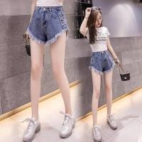 ราคา JEANS(B8025) กางเกงยีนส์ขาสั้น ผญ กางเกงยีนส์ขาสั้นปักเพรชยิ๊บๆ ข้างหน้า (3354592772)