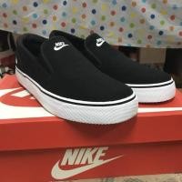 ราคา Nike Slip-on (1179940774)