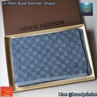 ราคา ผ้าพันคอหลุยส์แท้ลายดามิสีฟ้าสวยสภาพดี (22554918777)