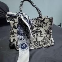 ราคา กระเป๋าสะพายผ้าแคนวาส ลายสวยๆ สีน้ำเงิน (24377185554)